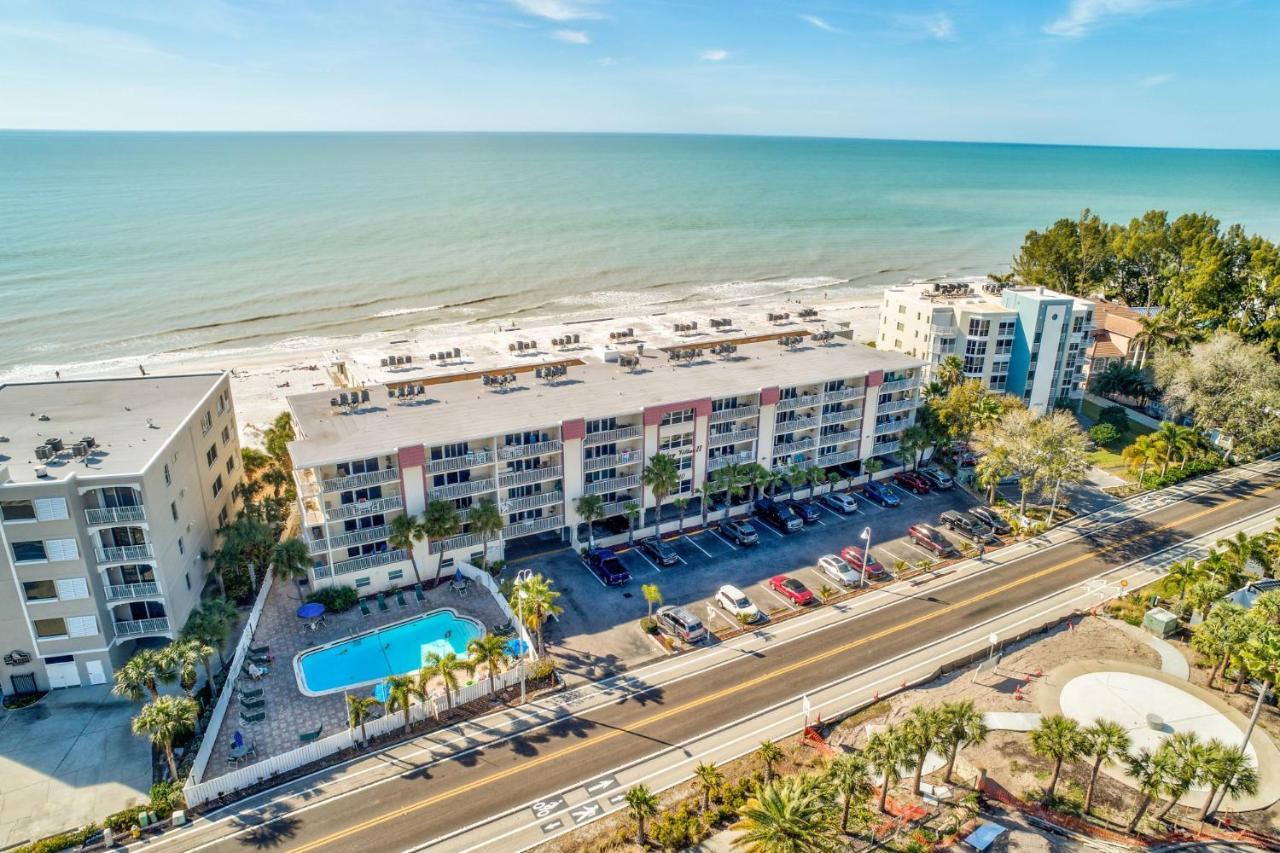 Beach Oasis - No Storm Damage & Guest Ready! Come Enjoy The Heated Pool & Relax At The Beach! Clearwater Beach Buitenkant foto