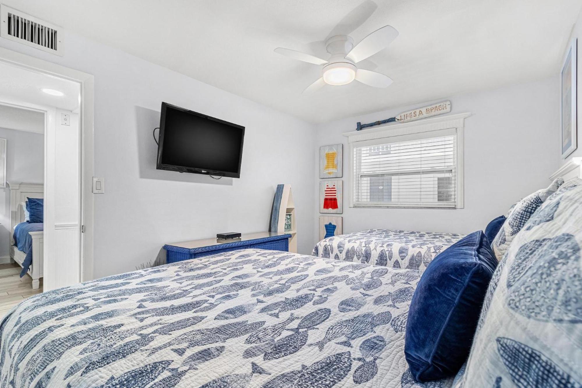 Beach Oasis - No Storm Damage & Guest Ready! Come Enjoy The Heated Pool & Relax At The Beach! Clearwater Beach Buitenkant foto